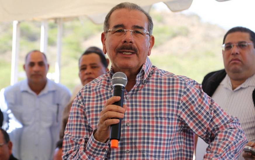 Presidente Medina anuncia entrega de regalía pascual a partir del 4 de diciembre