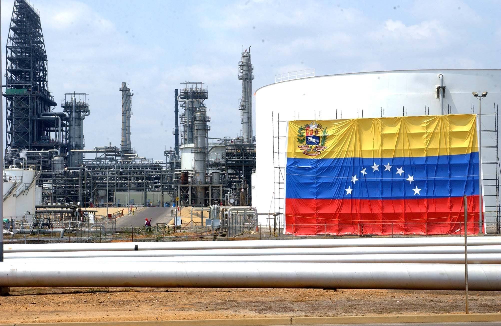 Petróleo venezolano gana 1,23 dólares y cierra la semana en 38,81 por barril