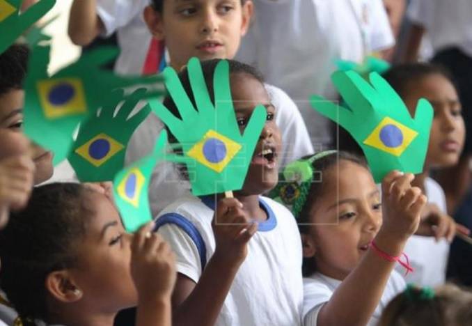 Brasil pone en vigor acuerdo ortográfico del portugués 