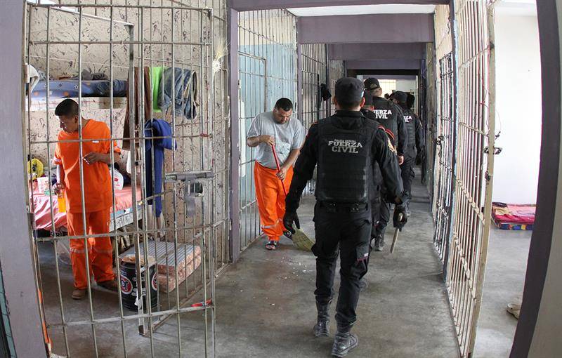 Eliminan privilegios de penal mexicano donde murieron 49 presos en motín