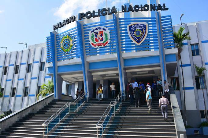 Apresan cuatro colombianos acusados de asaltar negocio en Baní