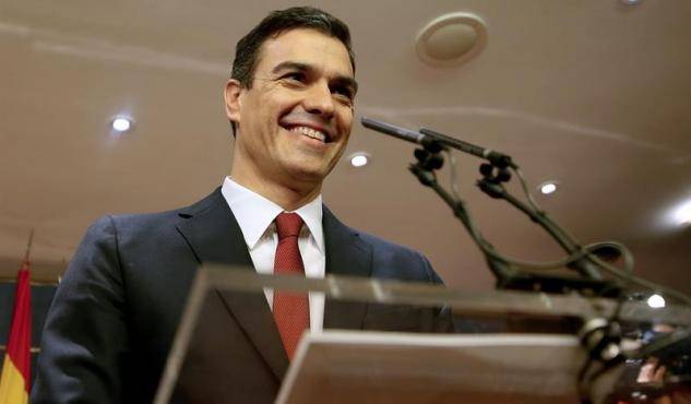 Socialista Sánchez inicia negociación para intentar formar gobierno en España