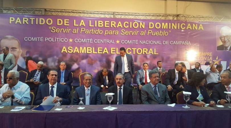 Inicia asamblea general del PLD presidida por Medina y Fernández