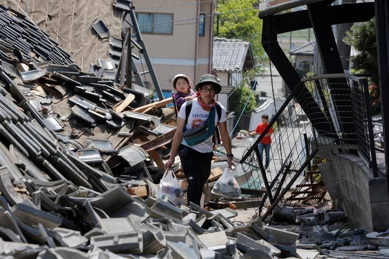 Hoy Digital - Reportan más de mil heridos y nueve muertos en terremoto de 6,5 grados en Japón