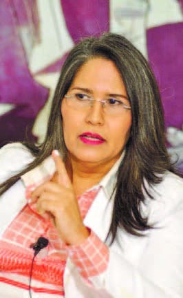 Consulta PLD: Maritza Hernández ejerce su voto
