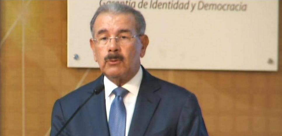 Danilo Medina mantiene tendencia del 62% de votos