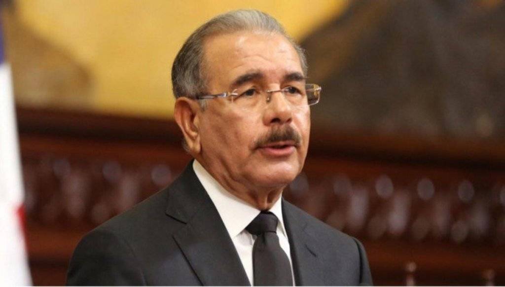 Presidente Medina expresa pesar por fallecimiento madre de Charles Mariotti