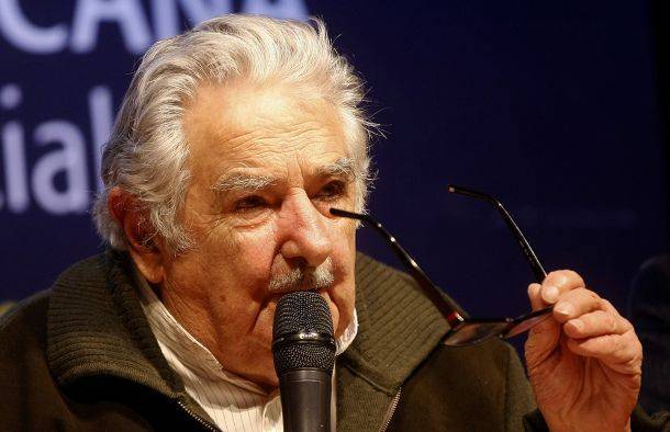 Mujica confía más en Unasur que en OEA en caso venezolano, por papel de EEUU