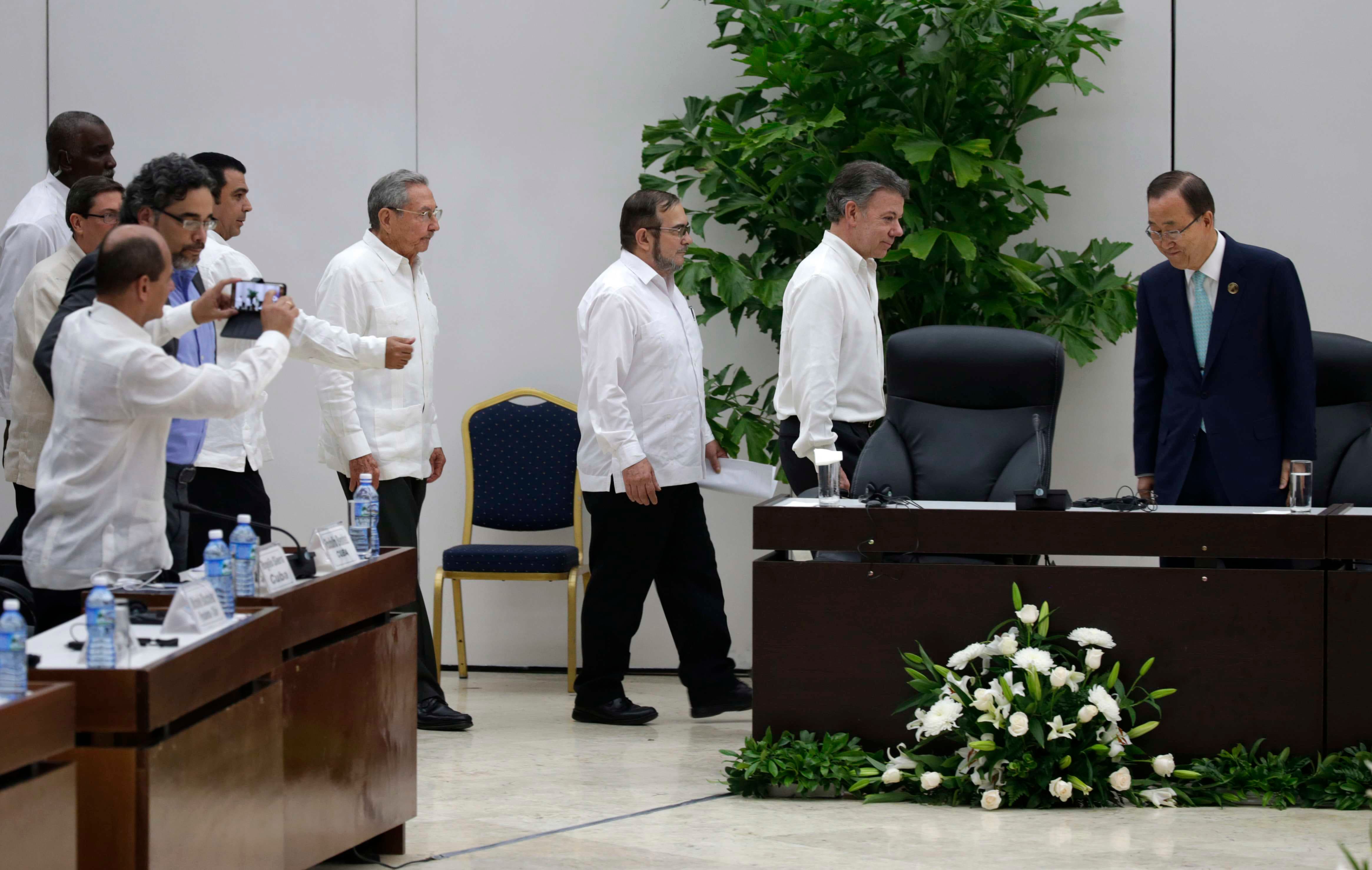 Ban Ki-moon afirma que cese el fuego fortalece camino de la paz en Colombia