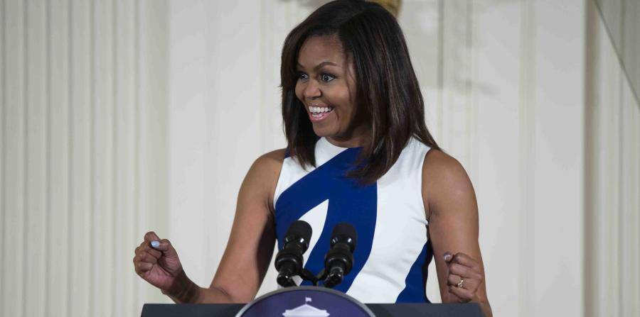 Michelle Obama se une a Snapchat para animar a jóvenes a seguir su agenda