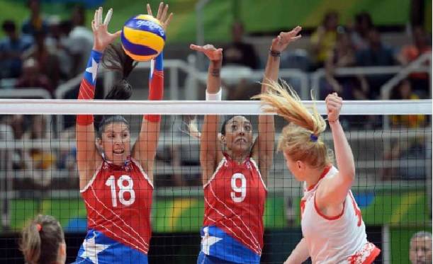Puerto Rico cae ante Serbia y sigue en el subsuelo del voleibol femenino