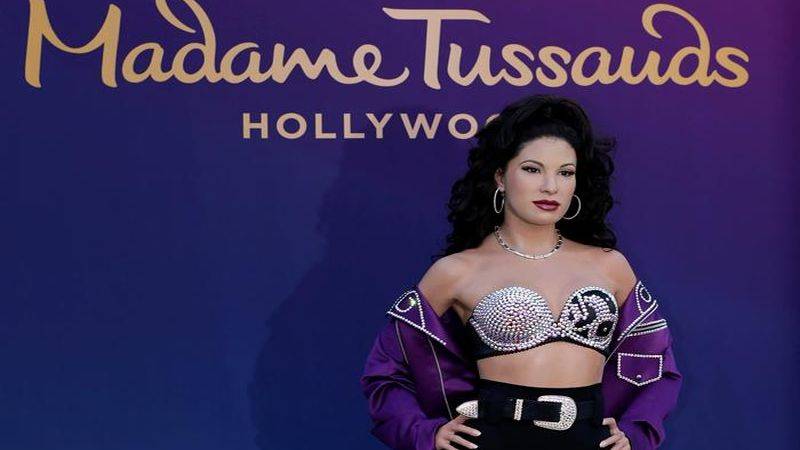 Selena, inmortalizada en el museo de cera Madame Tussauds de Hollywood