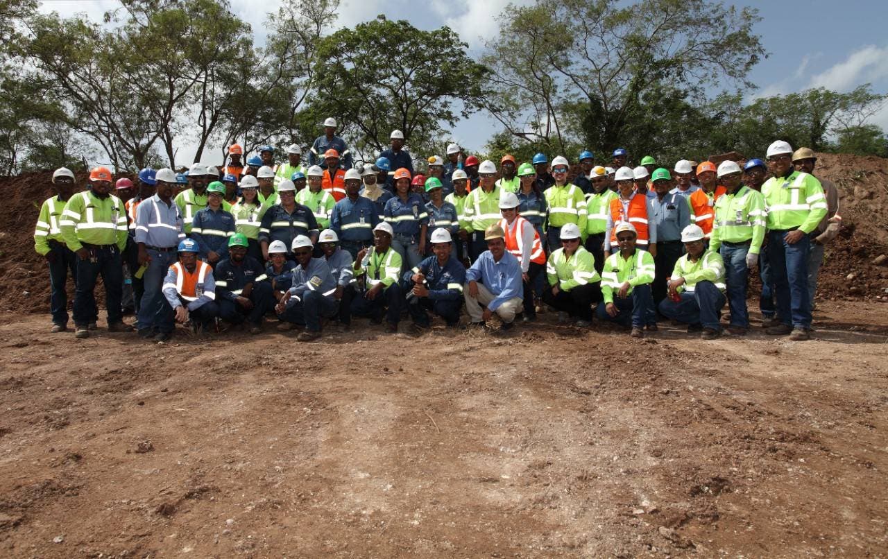 CEMEX realiza jornada de reforestación como parte de su compromiso ambiental