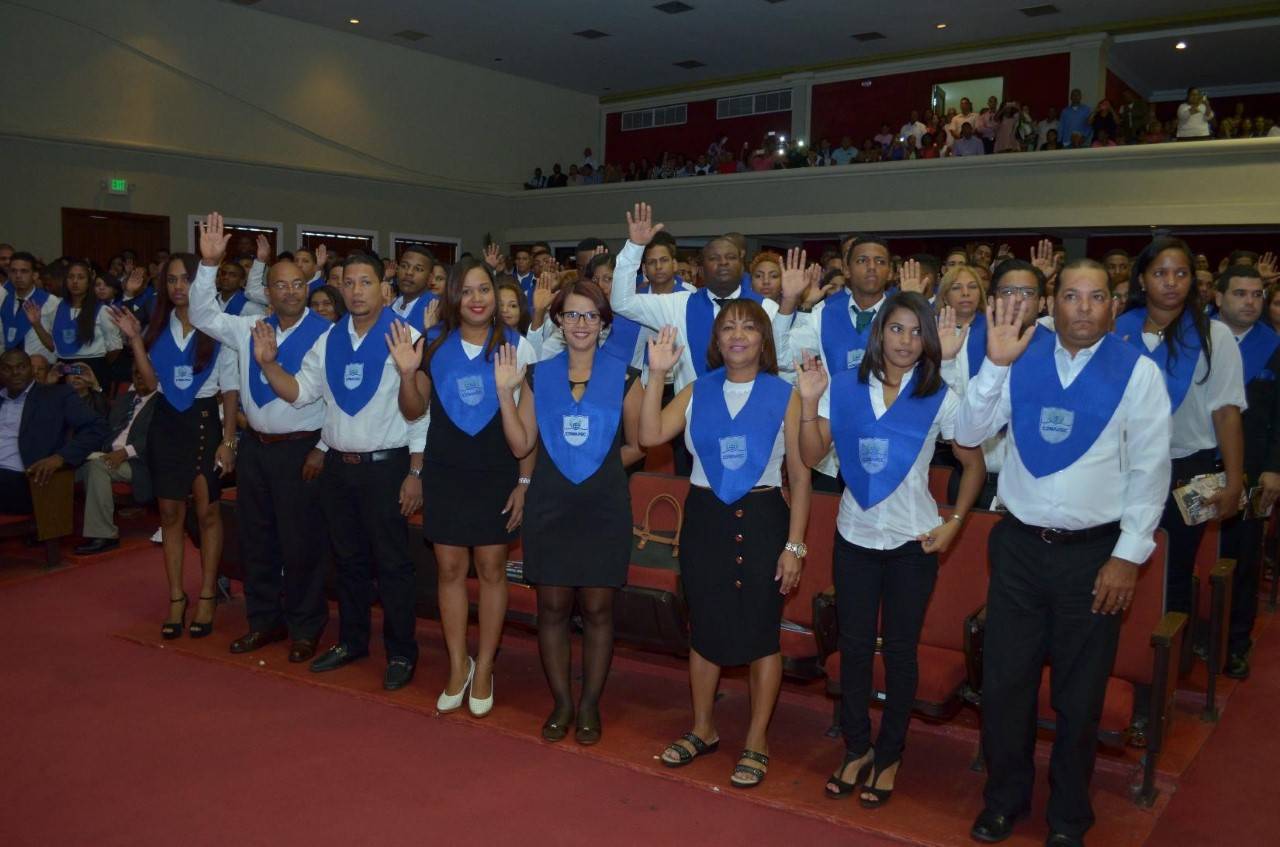 Cenapec celebra 44 aniversario con graduación de bachilleres de Santo Domingo y Boca Chica
