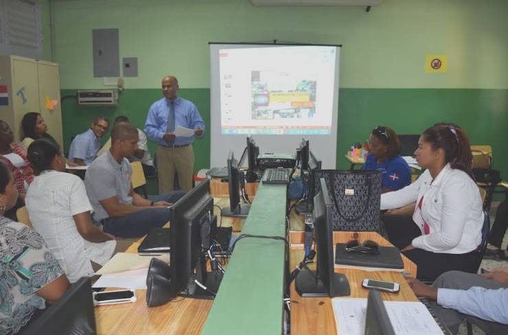 Distrito educativo de Mendoza imparte taller sobre manejo de las TIC