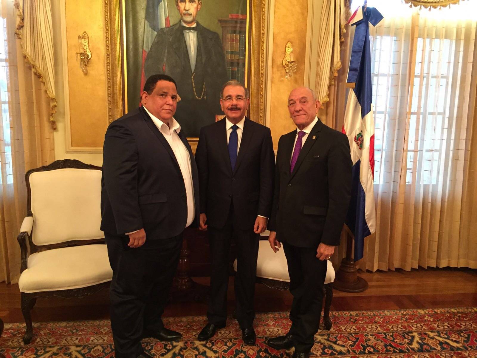 FEDOMU presenta a Danilo Medina prioridades que requieren impulsarse en el país