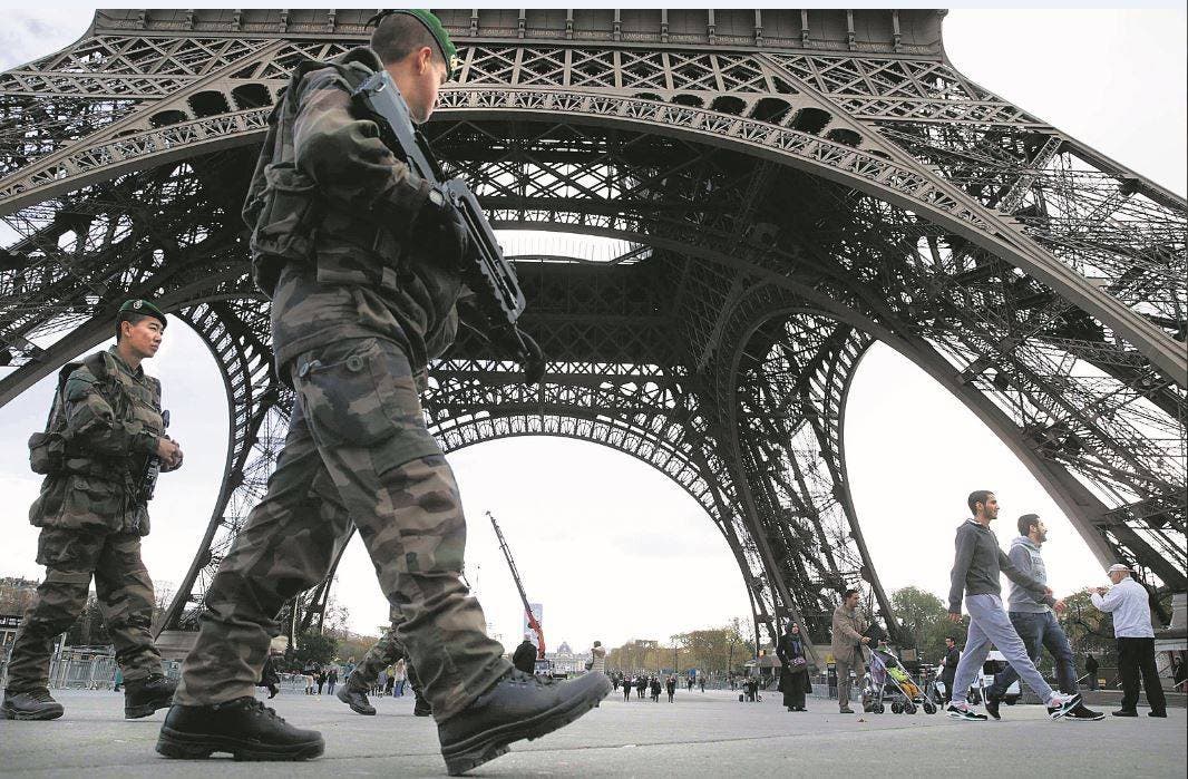 Francia mantendrá su alerta terrorista al máximo en las fiestas de fin de año
