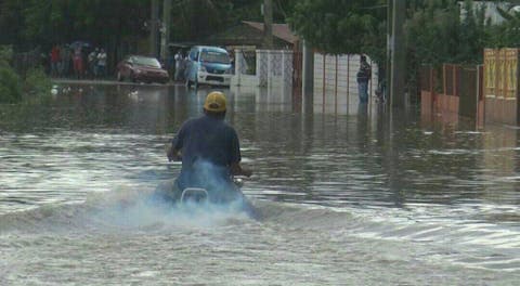 Vaguada provoca lluvias y truenos