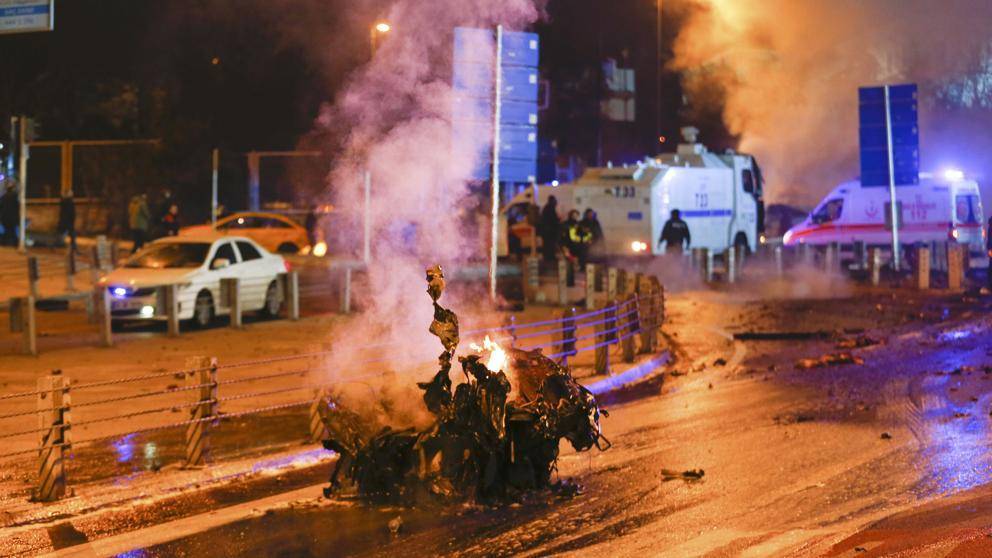 Al menos 20 heridos en una explosión ante el estadio del Besiktas en Estambul