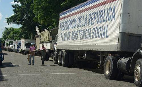 Asaltan camión del Plan Social de la Presidencia en Villa Duarte