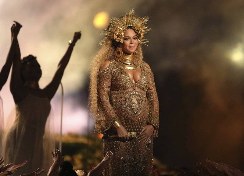 Beyonce se retira de Coachella, actuará en 2018