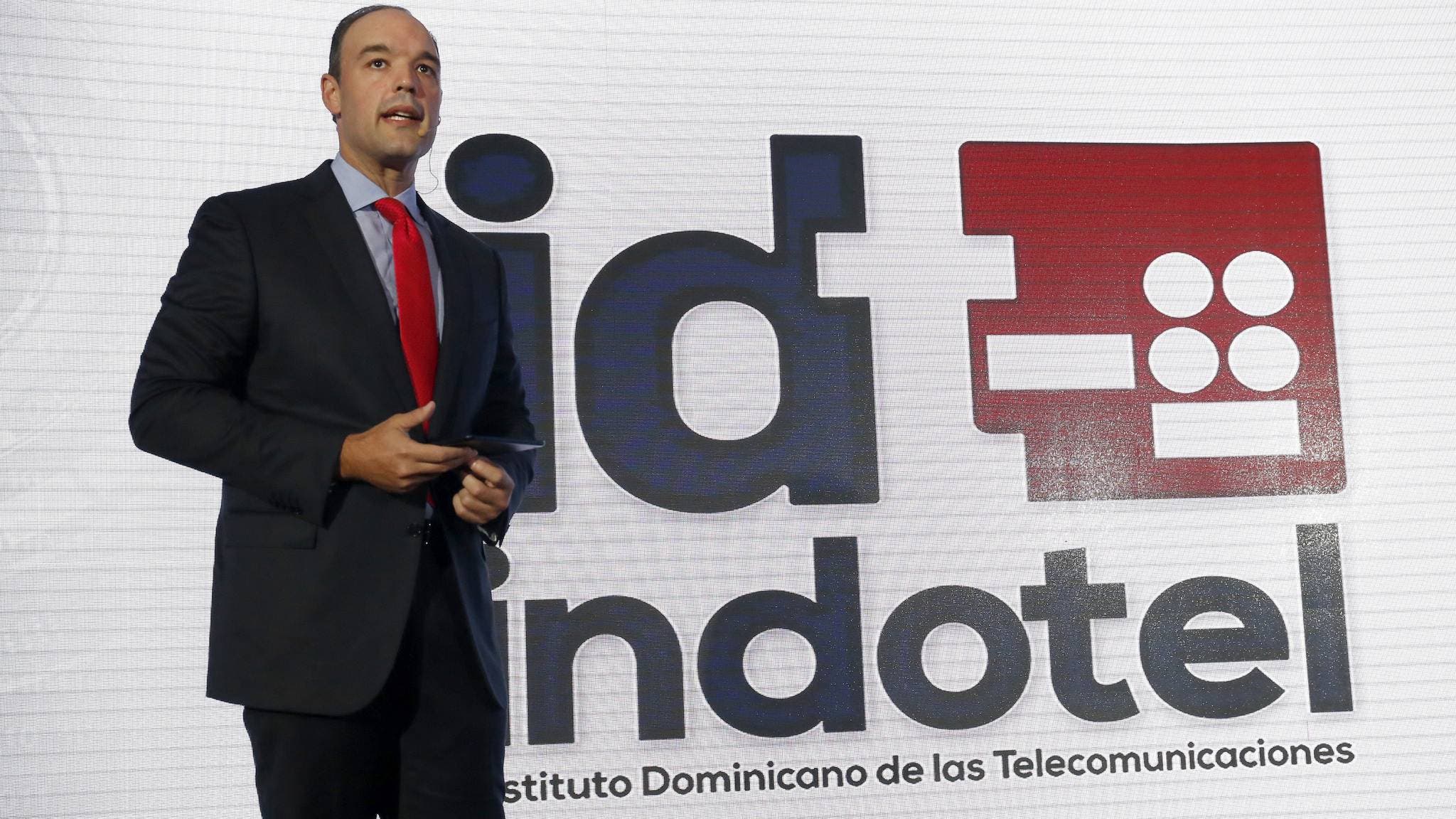 Indotel presenta nueva  imagen institucional y página web