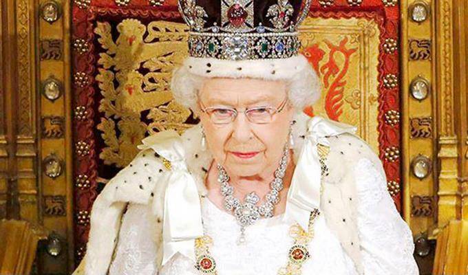 Isabel II celebra su Jubileo de Zafiro, 65 años en el trono del Reino Unido