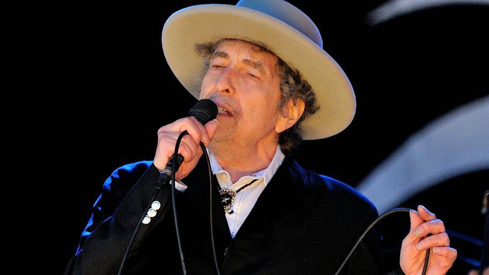 Bob Dylan tiene hasta el 10 de junio si quiere el dinero del Nobel