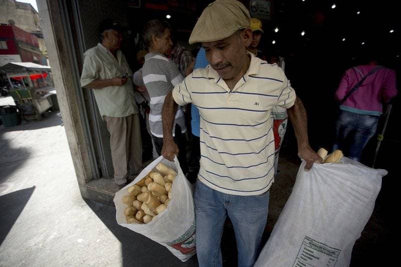 El gobierno venezolano toma el control de algunas panaderías