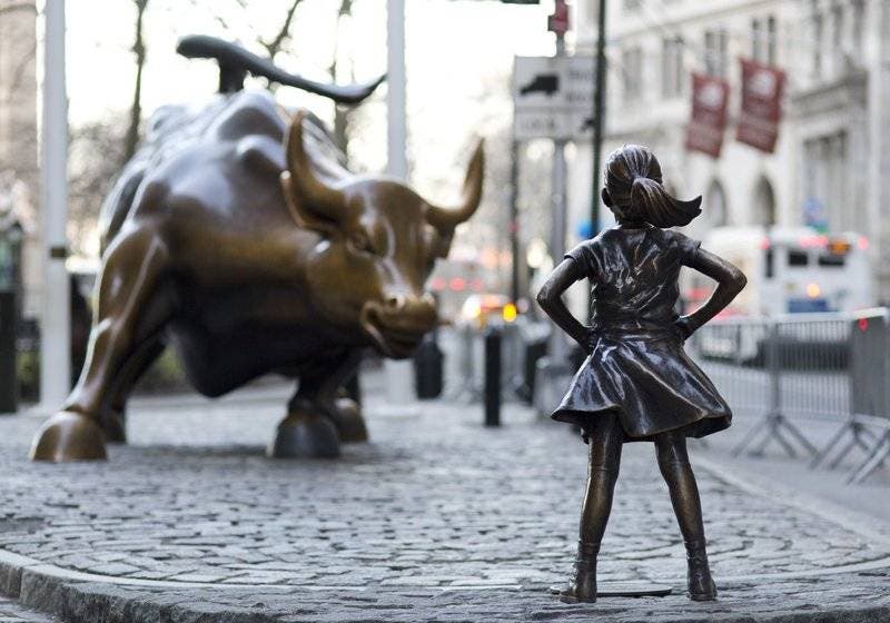 Quieren que estatua Niña sin miedo se quede en Wall Street