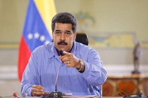 Maduro insiste en invitar a oposición a dialogar en el palacio presidencial