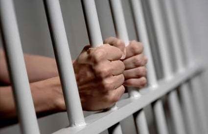 Hombre que atracó dos personas en sector 27 de Febrero es condenado a 15 años de prisión