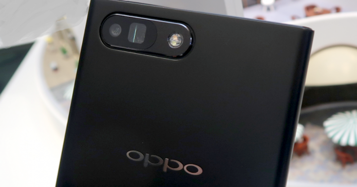 “Adiós a los palos de selfi” con el nuevo modelo F3 de móviles Oppo