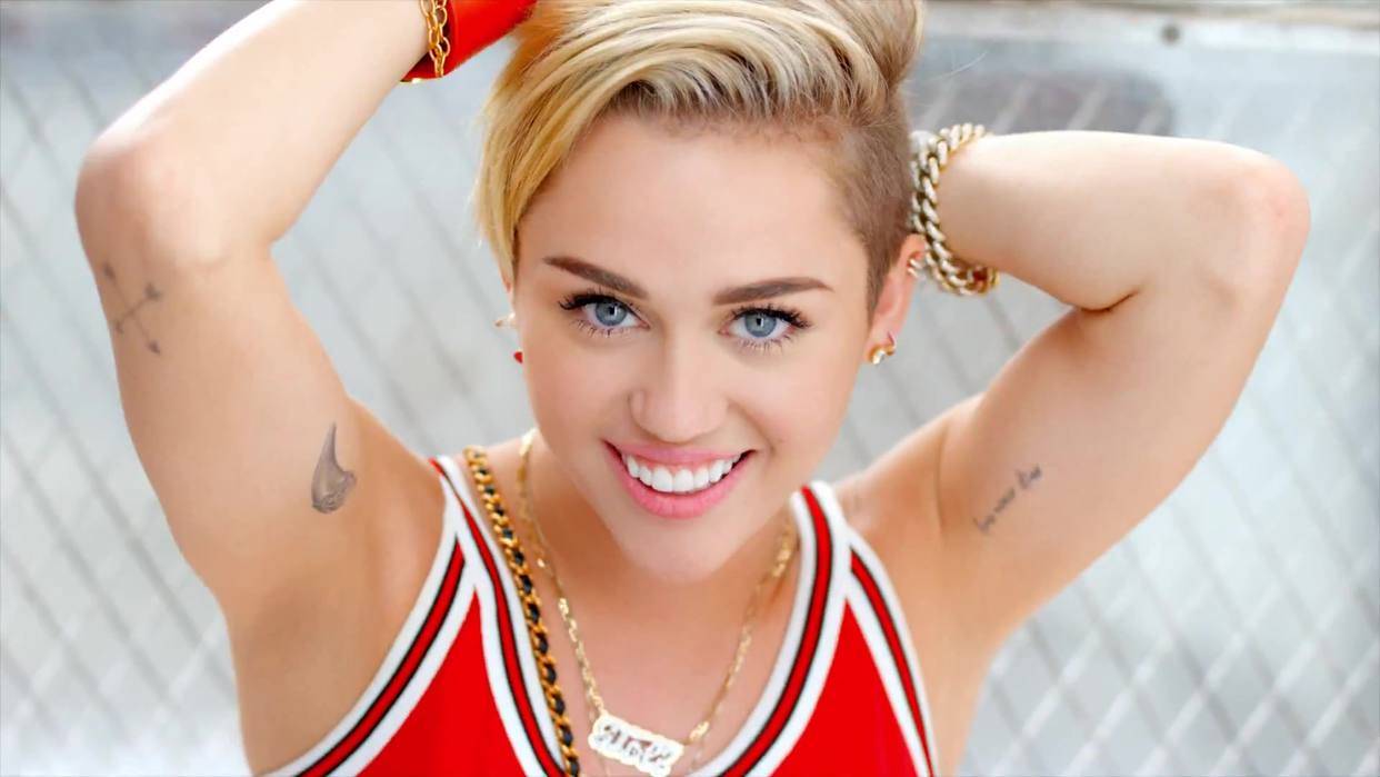Miley Cyrus sufrió filtración de fotos íntimas en internet