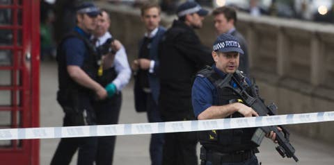 Una mujer herida y seis detenidos en operación antiterrorista en Londres