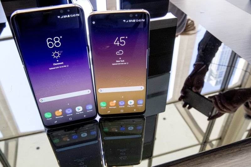 Nuevos celulares de Samsung se rajan más fácilmente