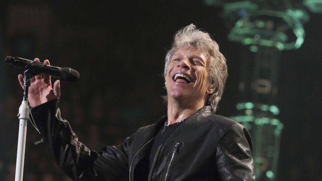 Bon Jovi termina concierto temprano por dolor de garganta