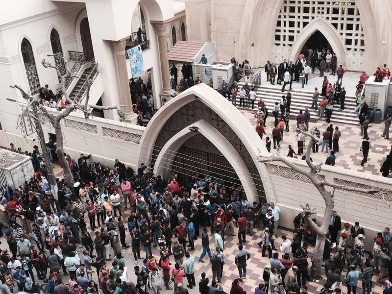 Ascienden a 43 los muertos en ataques terrorista del  Estado Islámico  contra dos iglesias en Egipto