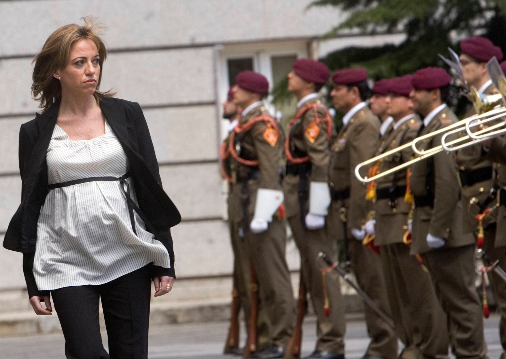 20 июня женщина. Министр обороны Испании. Баба министр обороны Испании. Министр обороны Швеции Карин Энстрем.