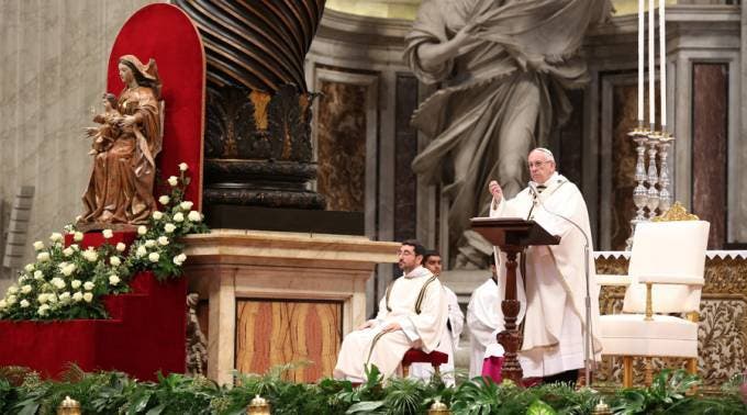 El Papa pide de nuevo la paz ante un mundo sometido a traficantes de armas