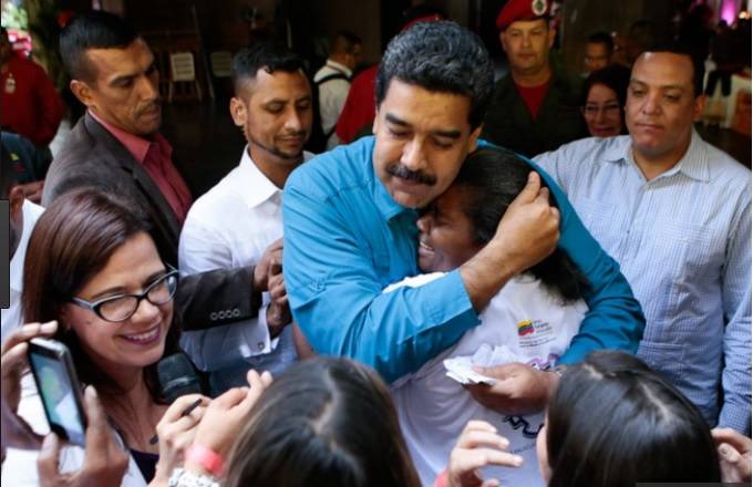 Maduro destina 45% de créditos de banca pública a proyectos de mujeres