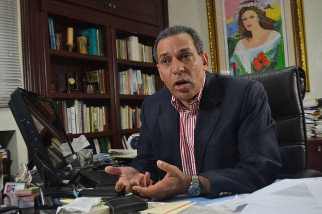 Osiris de León considera que solicitud renuncia de Danilo Medina es un simple desahogo político