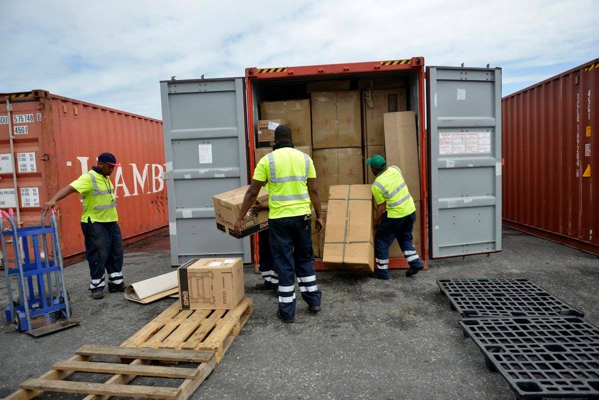 Decomisan contrabando de más de 9 millones de cigarrillos en Puerto Caucedo