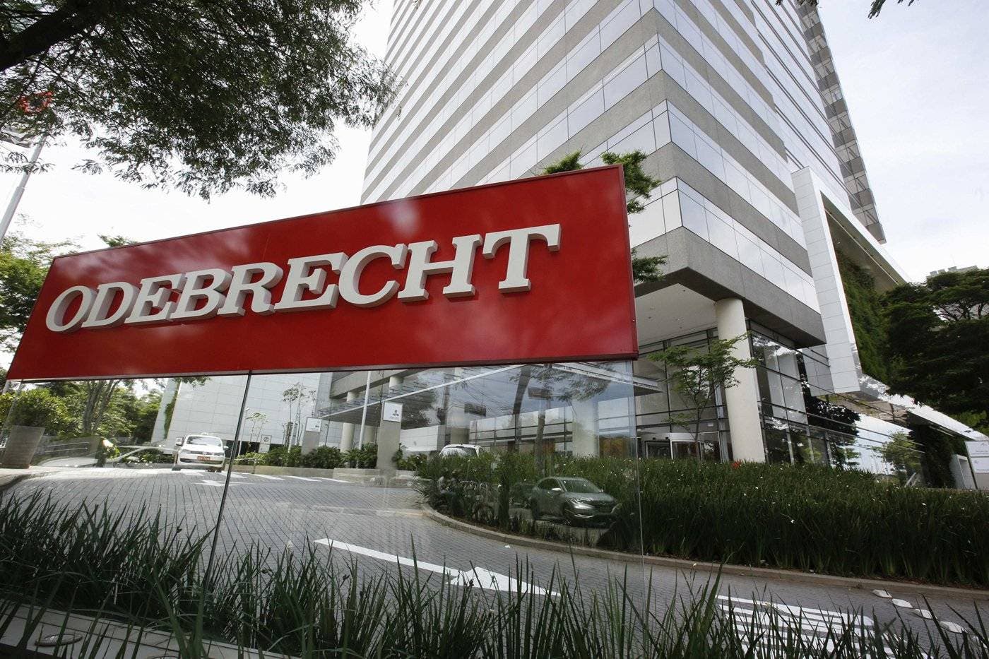 Juez ordena allanar oficinas Odebrecht en Argentina por caso sobrevaluaciones obras