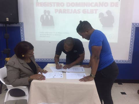 Sociedad civil inicia registro de parejas LGTB en República Dominicana