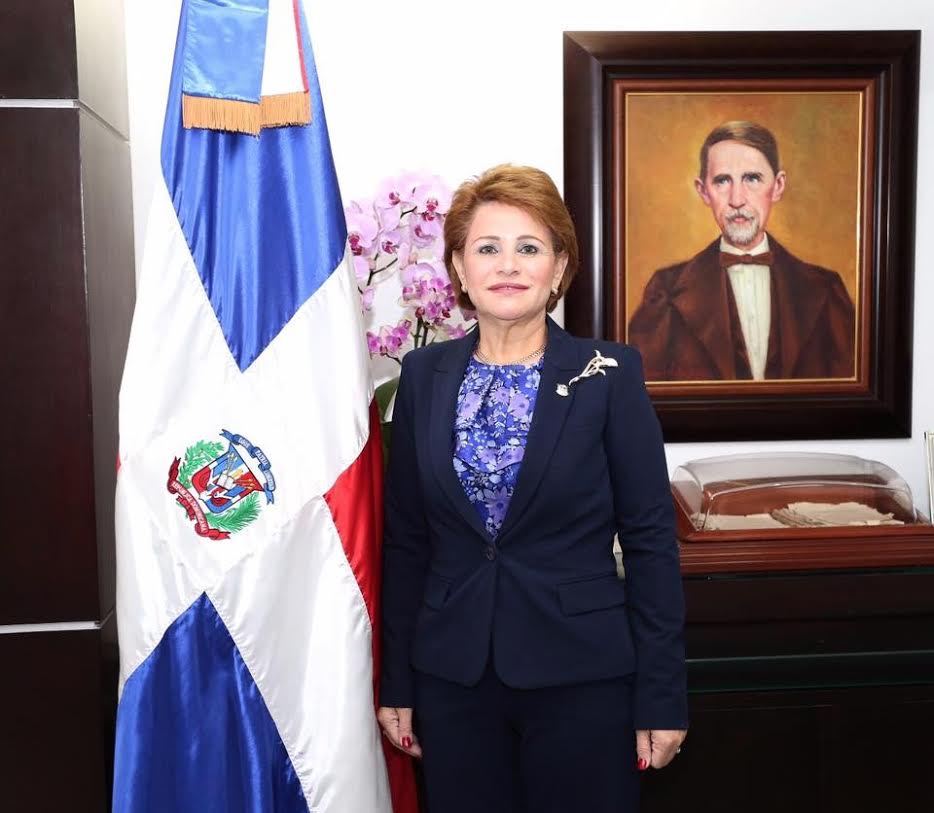 Ponderan buen manejo de Lucía Medina al frente de la Cámara de Diputados