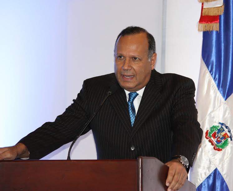 Rodríguez dice hospitales municipales del gran Santo Domingo no cumplen funciones