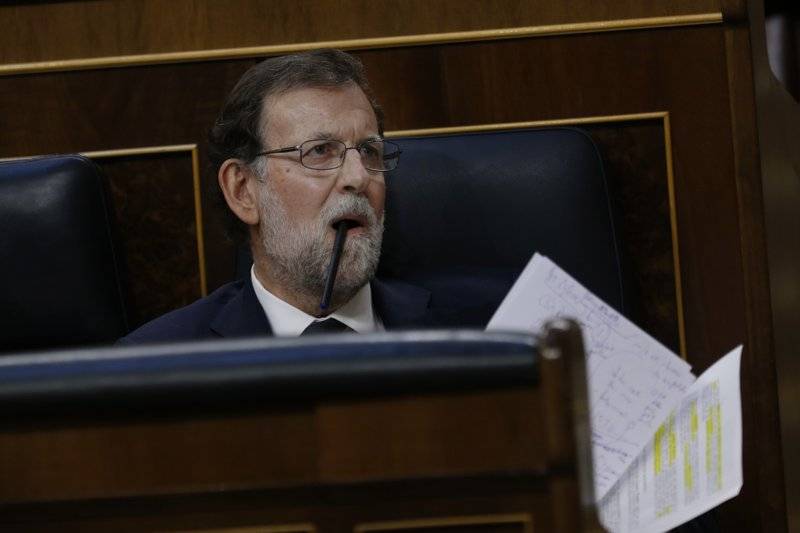 El mandatario español gana voto de confianza en el Congreso
