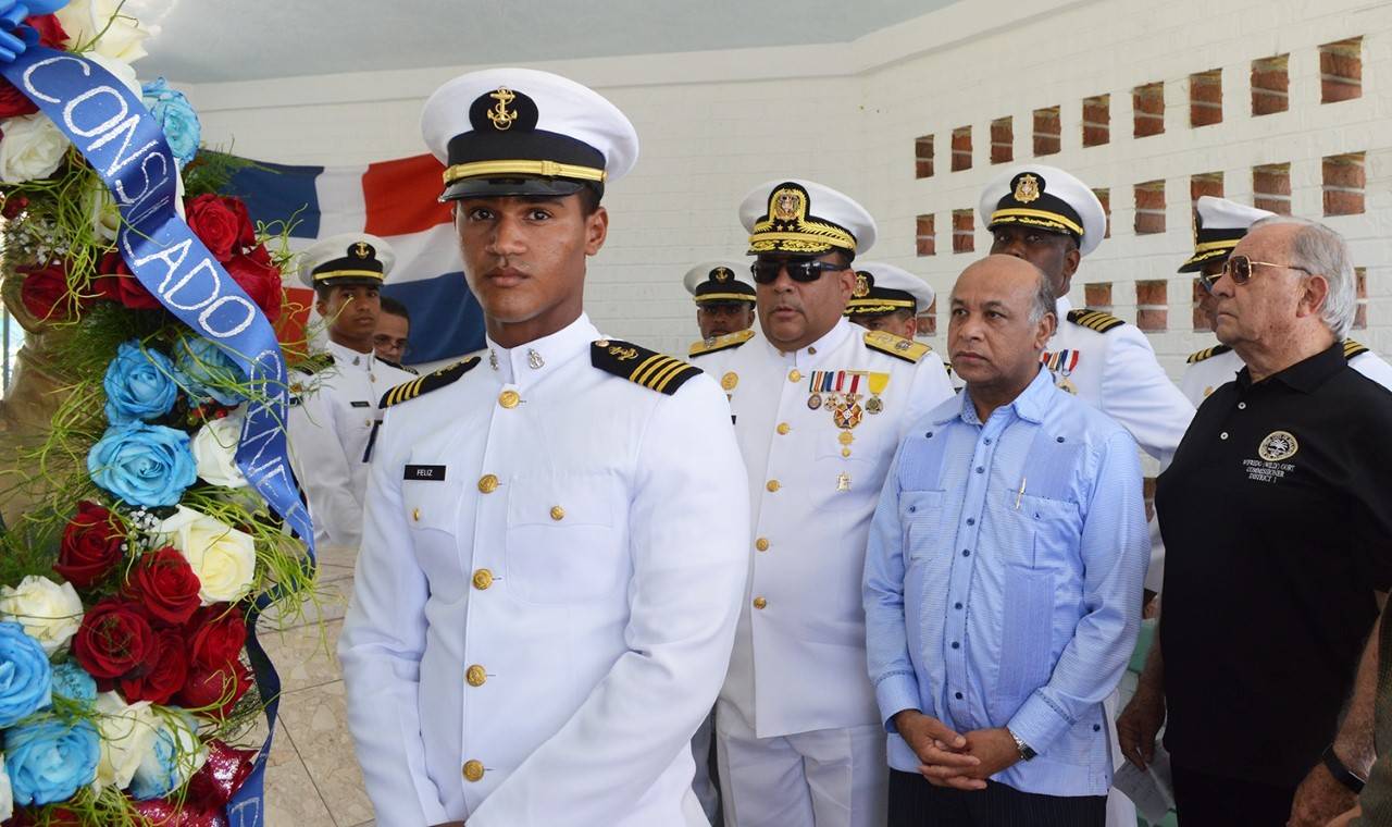 Consulado Dominicano en Miami recibe al patrullero almirante Didiez Burgos
