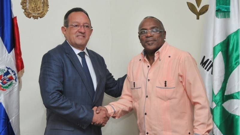 Ministros de Agricultura de Haití y RD tratan en reunión mejora en relaciones bilaterales
